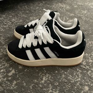 Adidas Campus 00s